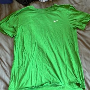 Simple Nike tee